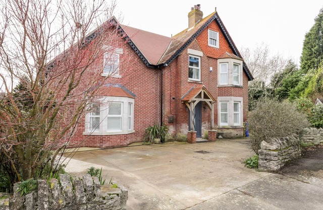 49 ULWELL ROAD, pet friendly, luxury holiday cottage in Swanage