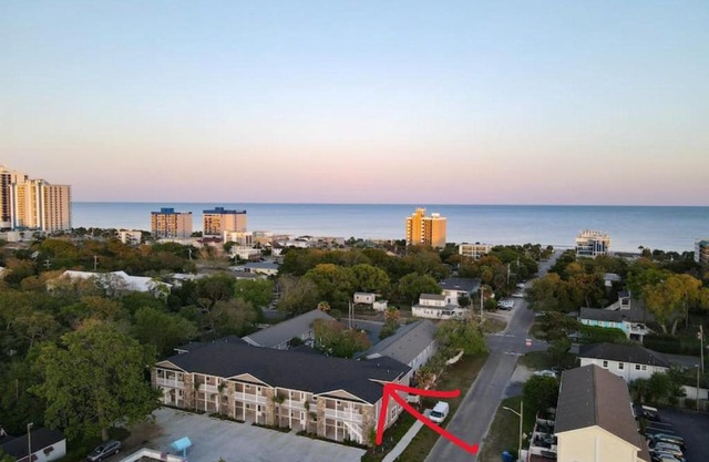 4Br King Beds Steps to Beach and 2nd Pier Apartment A