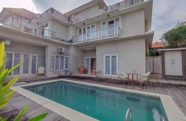 #4BR Semi Villa Pink House Jimbaran with POOL & ROOFTOP SPACE