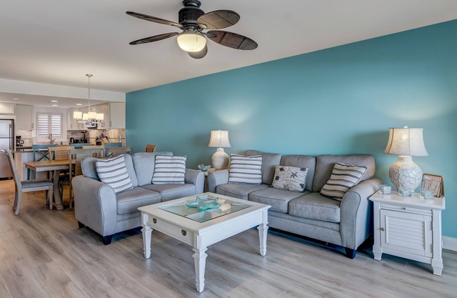 4th Floor, 2 Bed/2 Bath Oceanfront condo sleeps 6. Beach view balcony & pool