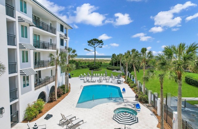4th Floor Ocean Views - Newly Renovated Inside & Out! - North Breakers Condo - New Heated Pool & Spa!
