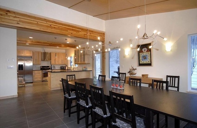 5,000 Sq Ft Ski In/Out!
