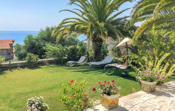5 bedroom accommodation in Brancaleone