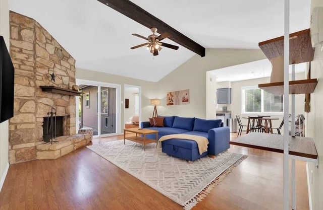 5 Bedroom 4 Bath Zilker Villa Big Yard in Zilker Barton Hills