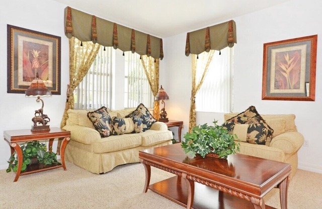 5 bedroom accommodation in Davenport