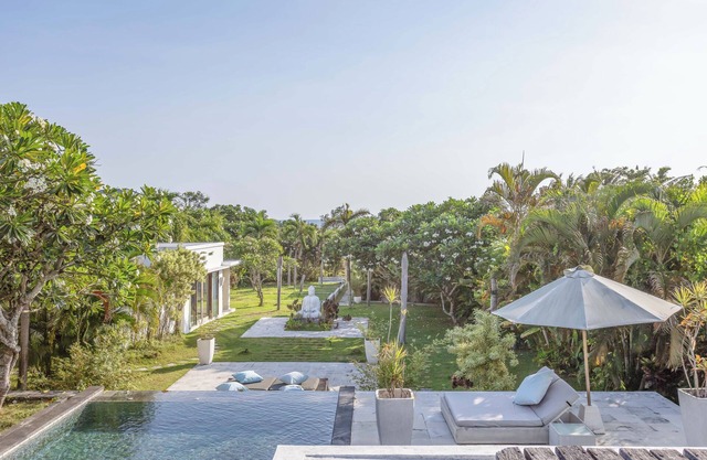 5 BR Mansion 180 Ocean view
