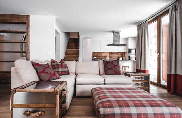 5* Modern, luxury split-level apartment