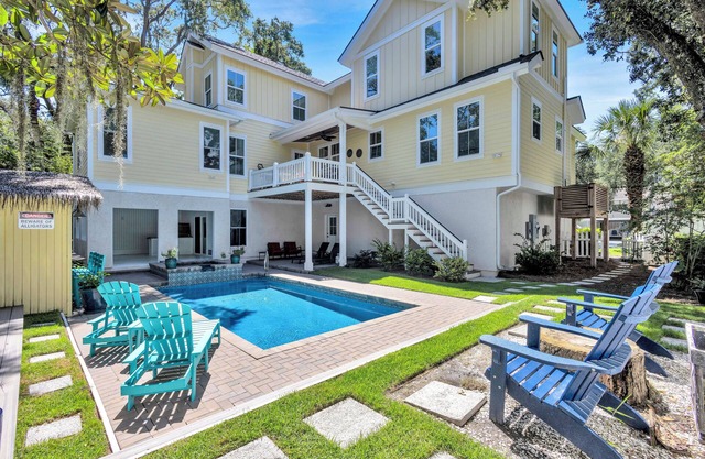 5 Osprey Street @ Forest Beach | 1 Min to Beach | Tiki Hut | Private Pool |