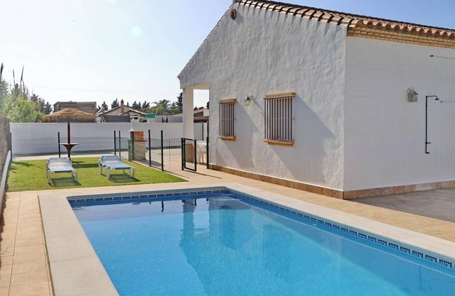 5 person rural villa with private pool