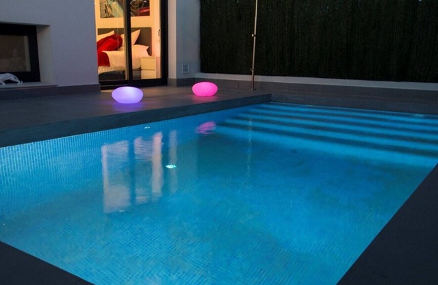 5 Star - High Spec - 4 Bedroom Luxury Villa