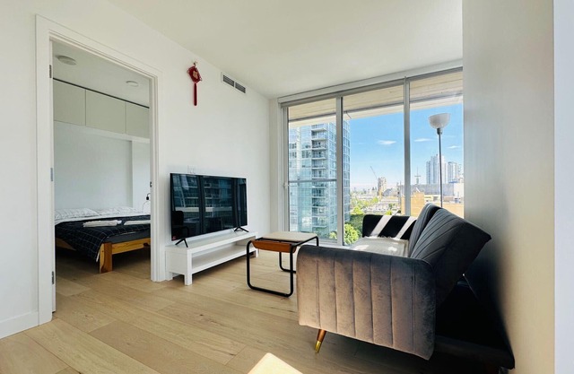 (50% OFF) Stylish 2 Bedrooms Metro Condo with All the Amenities