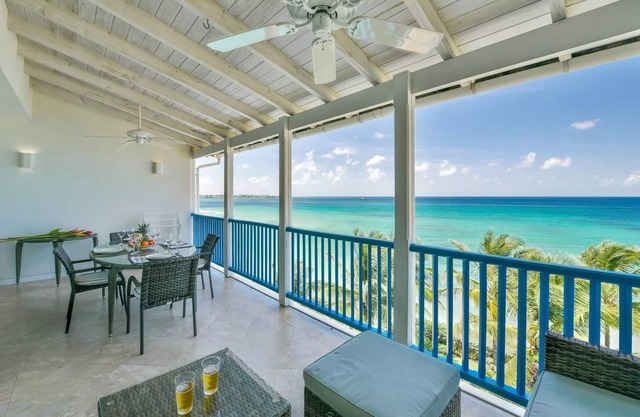 #501 Oceanview beachfront Maxwell Beach Villas