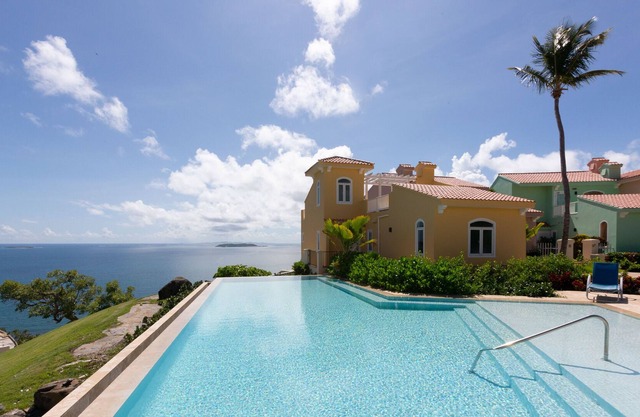 5040 1 Bedroom Ocean Front Las Casitas Village