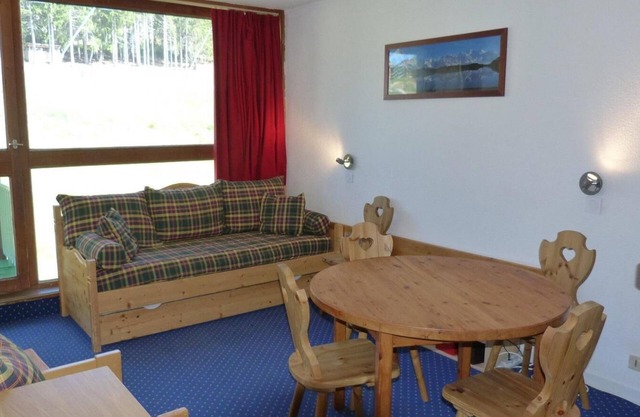 50m from shops, 3rd floor, view ski slopes, tv, ski locker, 33m², Les Arcs
