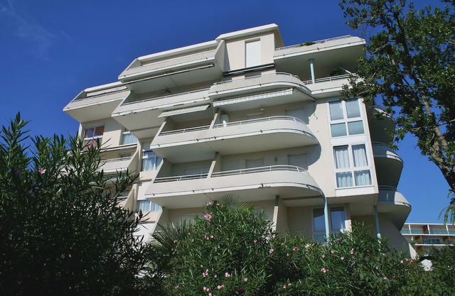56 M², 2 CHAMBRES, QUARTIER DES PLAGES