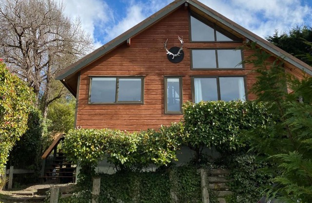 58b Chalet Cres