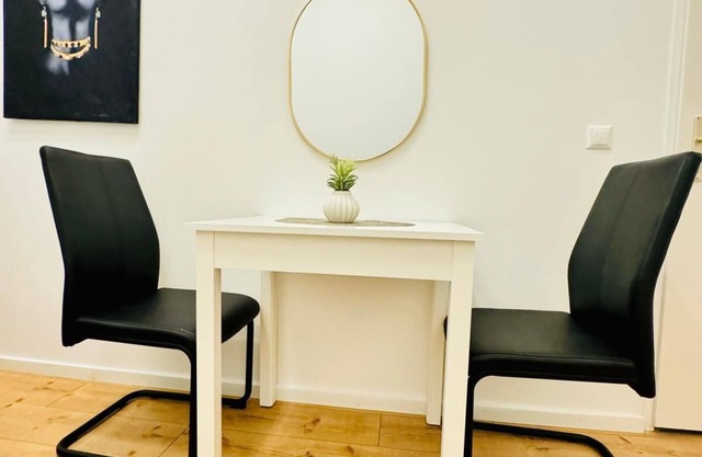 5BR Apartment Near Kaufpark Alterlaa