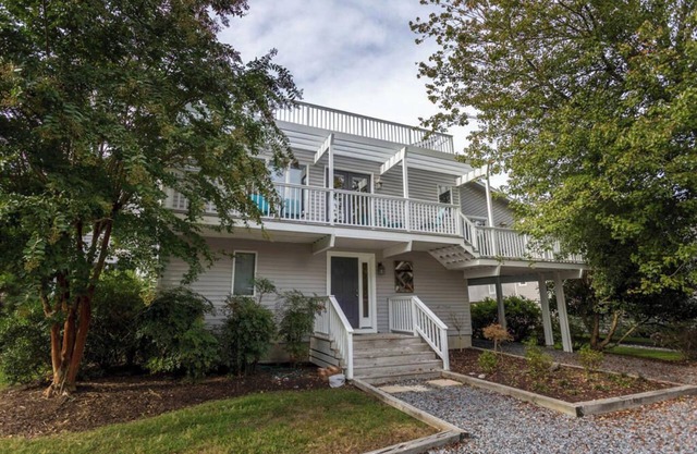 5BR Beach Home in North Shores: Private Beach, Pool, & Rooftop Deck!