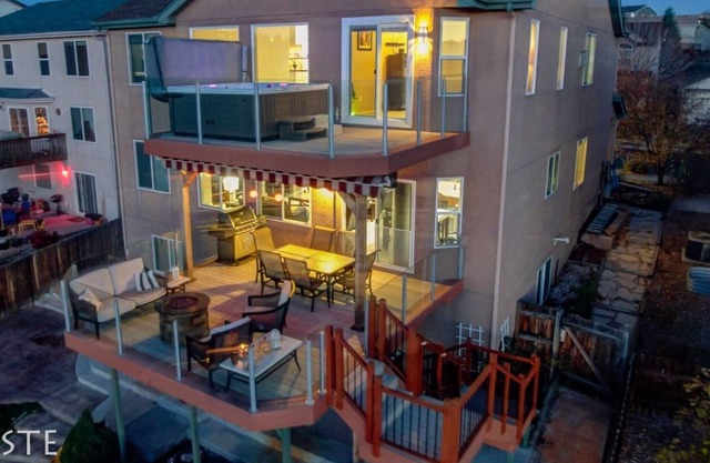 ★5BR Mtn Views ☆ Family Getaway ★ HOT TUB☆