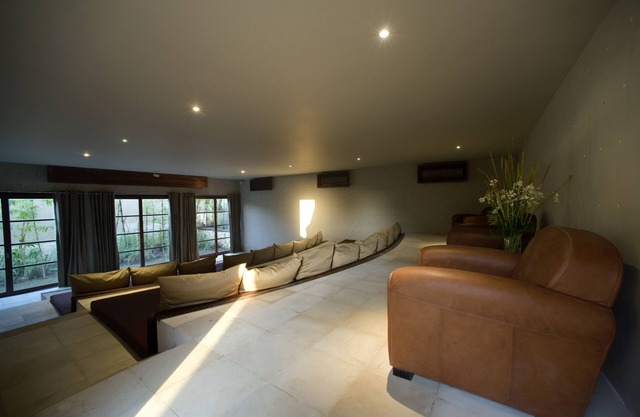 5BR Ocean View Villa Mary w/Canggu Beach Access