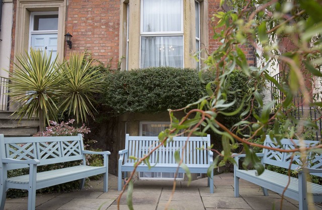 6 ABBEY TERRACE, family friendly, character holiday cottage in Whitby