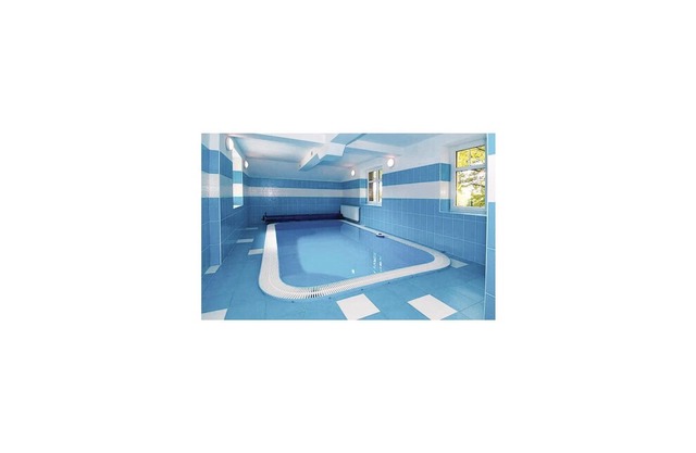 6 bedroom accommodation in Albrechtice