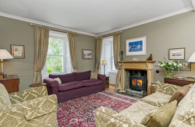 6 bedroom accommodation in Kirkmichael, near Blairgowrie