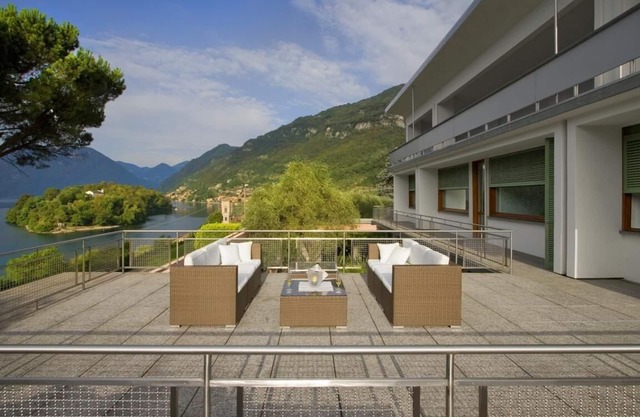 6 bedroom villa rental on Lake Como