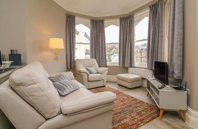 6 Belgrave Apartments