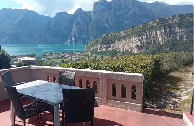 6 - Double with large balcony overlooking Lake Torbole