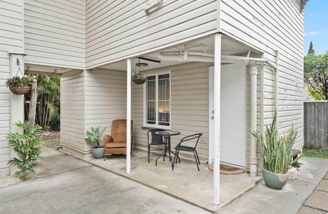 6 Min to CBD Self-Contained Studio