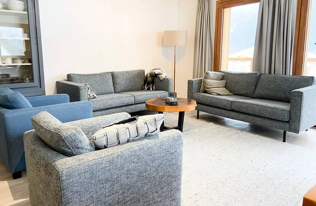 6-person apartment