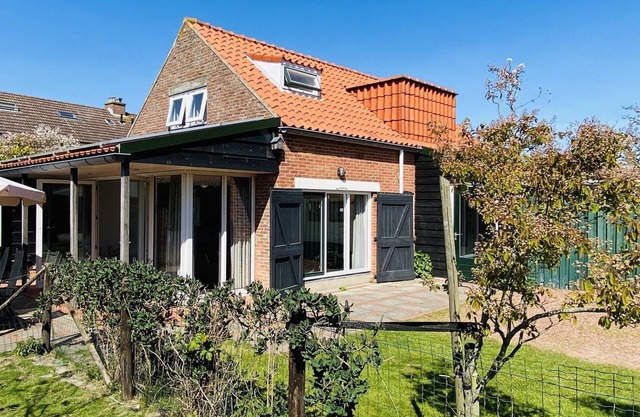 6-person detached holiday home in Aagtekerke near Domburg