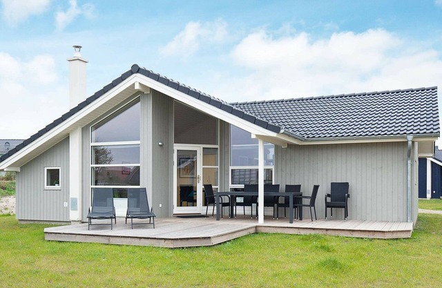 6 person holiday home in Großenbrode