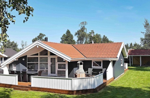 6 person holiday home in Væggerløse