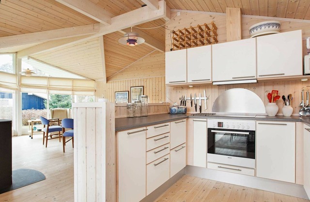 6 person holiday home in Asnæs