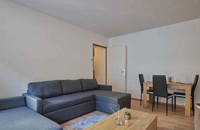 6 Personnes/Parking gratuit/Ourcq/La Villette