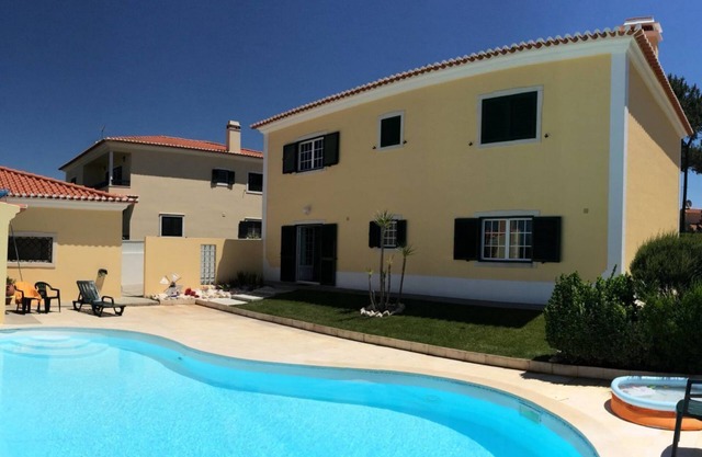6-persons villa with private pool