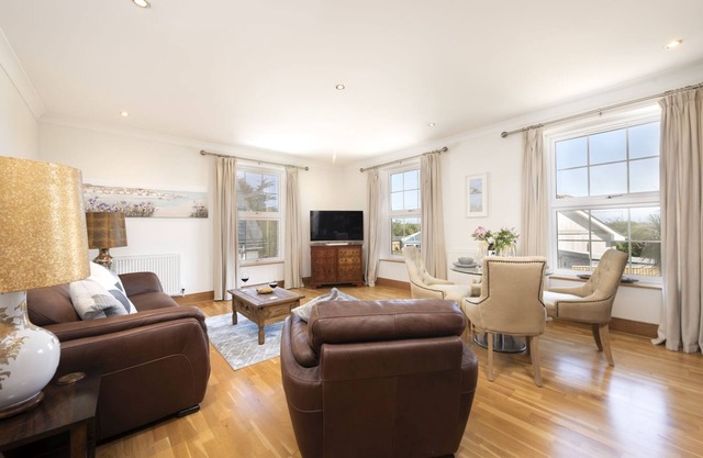 6 The Manor, Porthkidney Sands