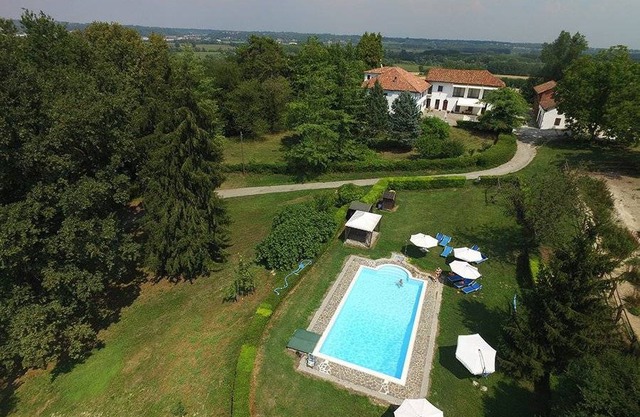 60 m² Apartment ∙ 4 guests