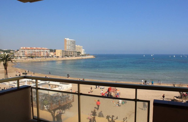 61 m² Apartment ∙ 2 bedrooms ∙ 5 guests