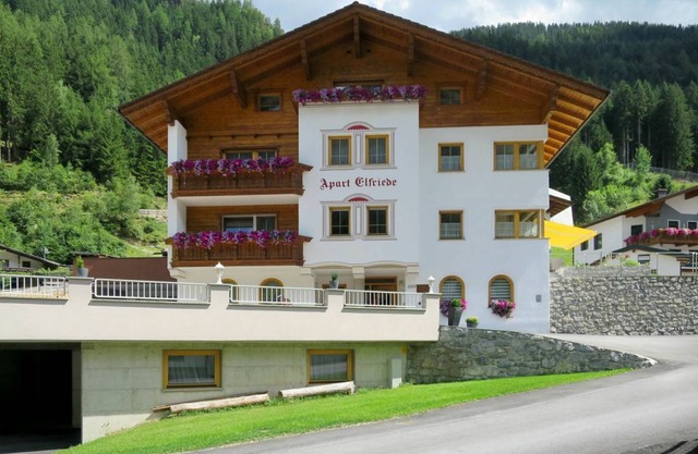 65 m² Apartment ∙ 4 bedrooms ∙ 8 guests