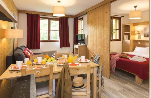 68 m² Apartment ∙ 4 bedrooms ∙ 10 guests
