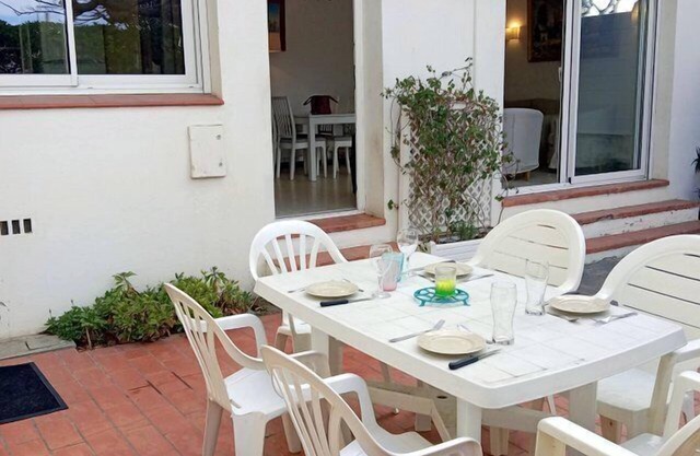 6CRSUD1- Air-conditioned family house for 6 near the beach