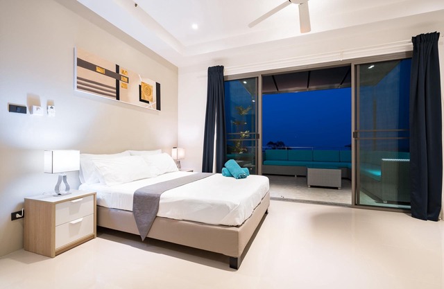 7 bedroom villa with sea view and view of Samui elephant Haven elephant