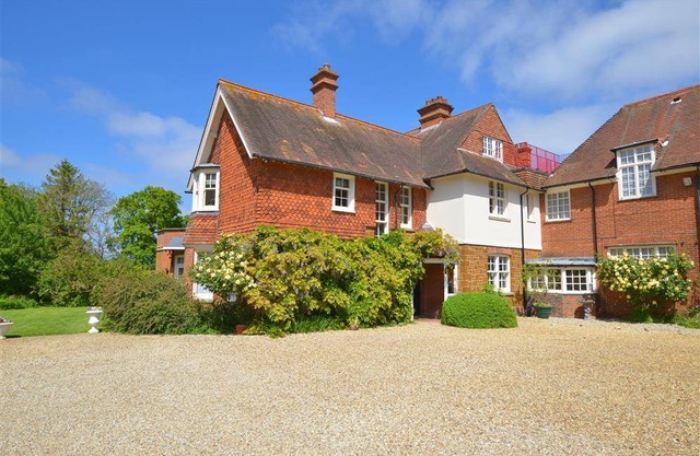 7 Dormy House