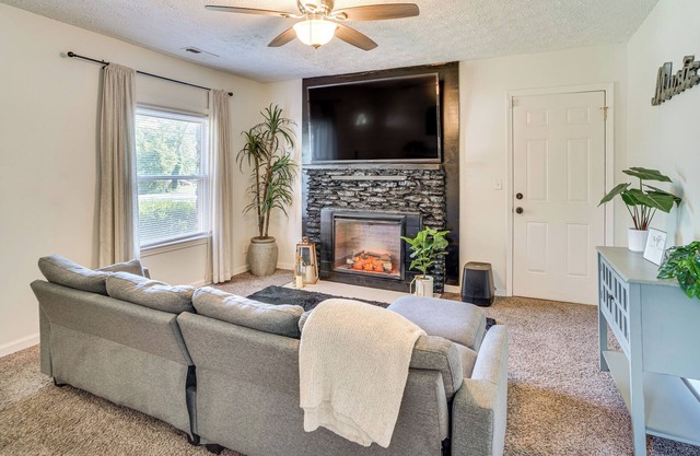 7 Mi to Broadway: Cozy, Quiet Whites Creek Retreat