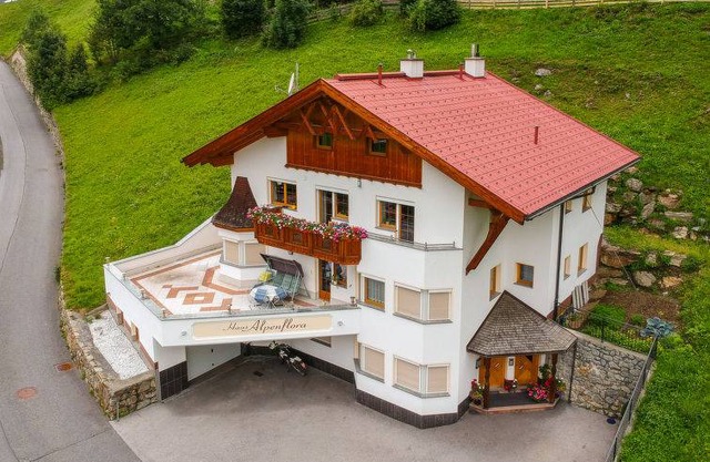 70 m² Apartment ∙ 3 bedrooms ∙ 6 guests