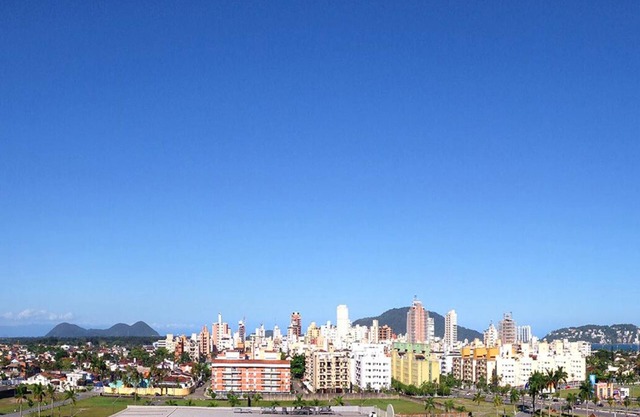 72m² Guarujá Enseada up to 6 people