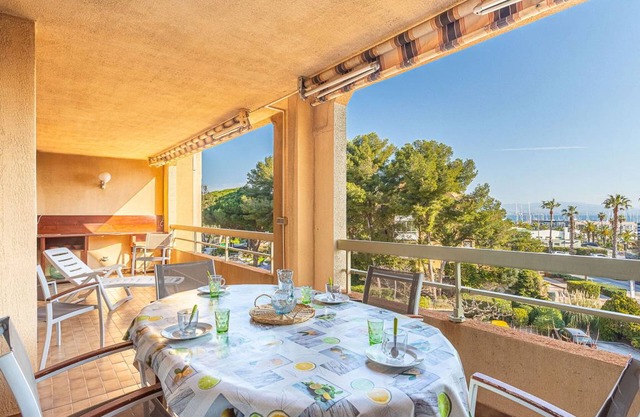 75 m² Apartment ∙ 2 bedrooms ∙ 6 guests